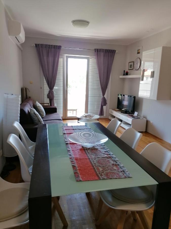 Apartman Laura Galileo Blizu Centra I Plaze Makarska Exterior photo